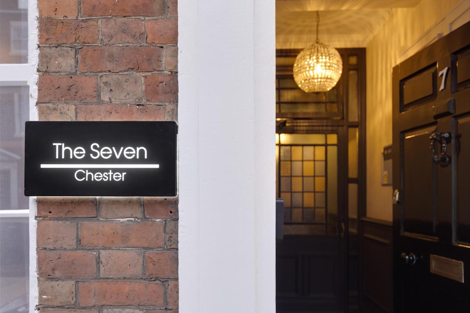 The Seven Chester Hotel Exterior foto